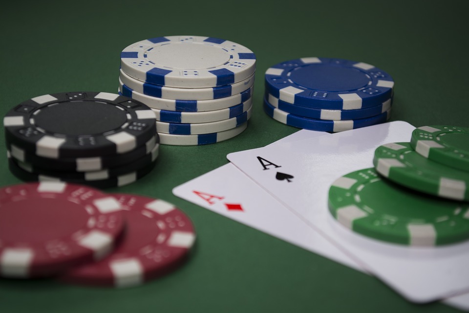 Blackjack : comment bien jouer à ce jeu de cartes ?